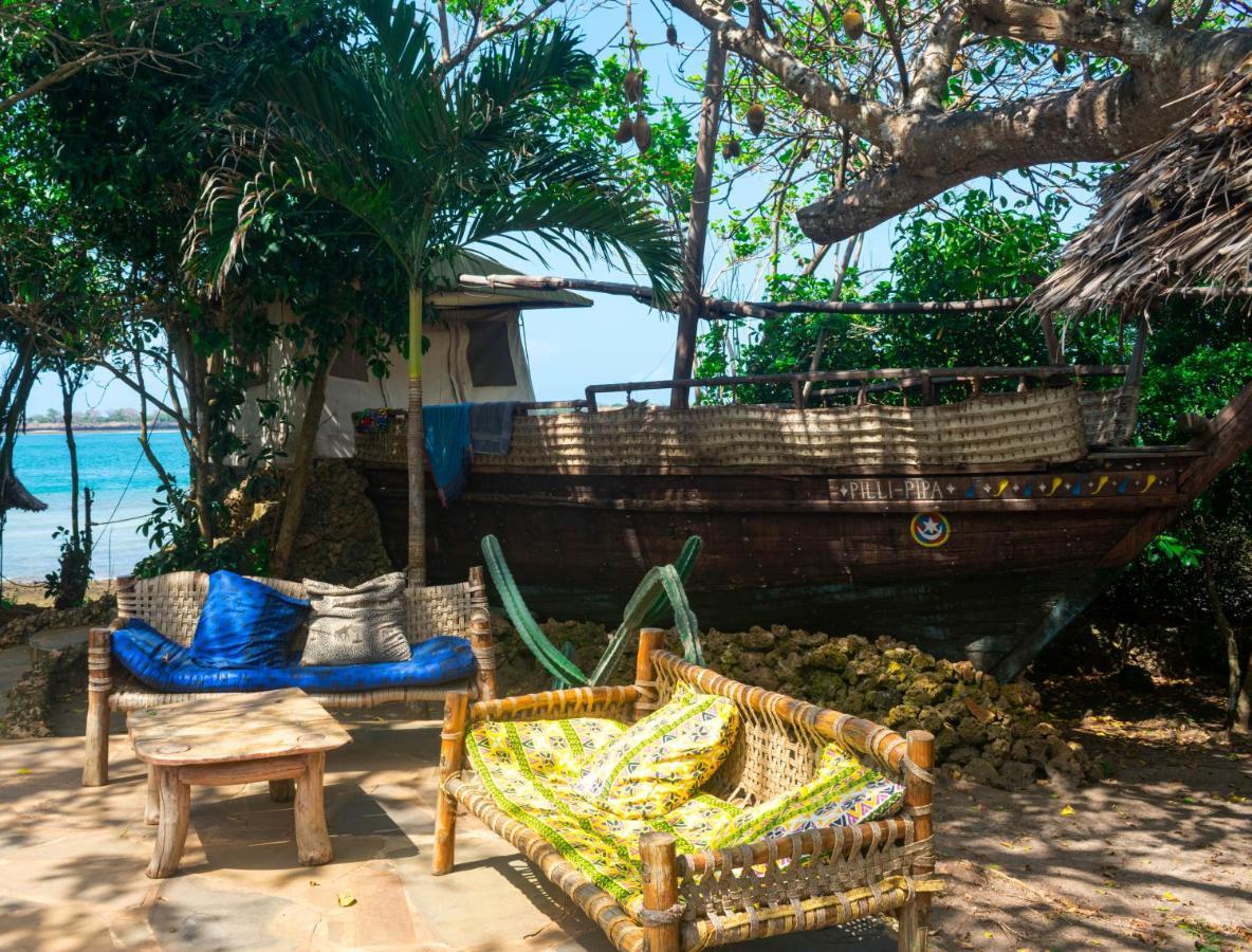 Firefly Eco Retreat Villa Shimoni ภายนอก รูปภาพ