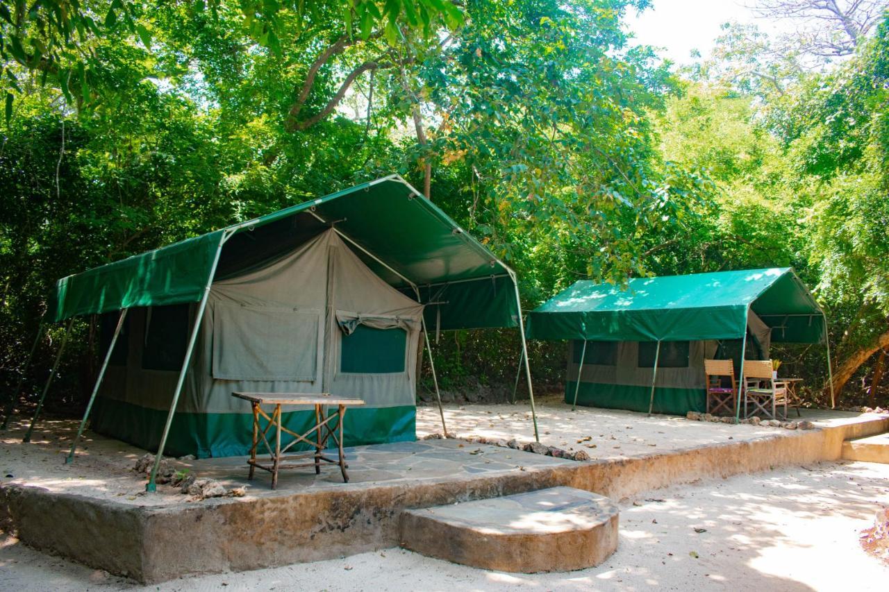 Firefly Eco Retreat Villa Shimoni ภายนอก รูปภาพ
