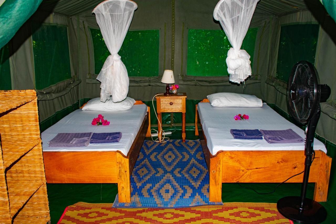 Firefly Eco Retreat Villa Shimoni ภายนอก รูปภาพ