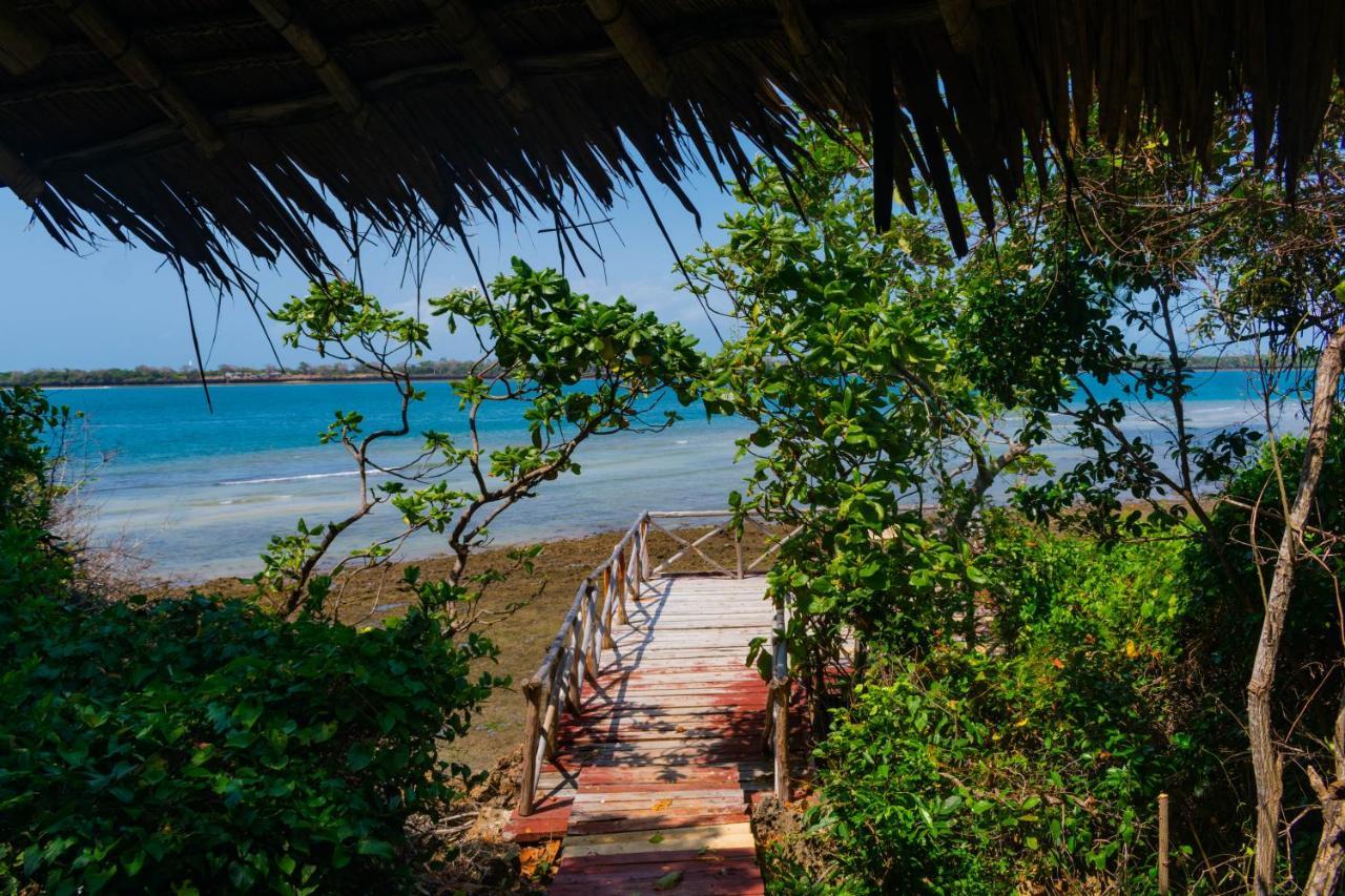Firefly Eco Retreat Villa Shimoni ภายนอก รูปภาพ