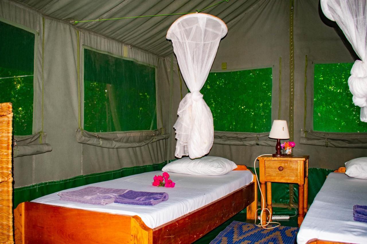 Firefly Eco Retreat Villa Shimoni ภายนอก รูปภาพ