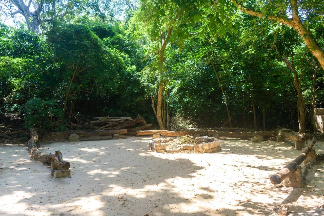Firefly Eco Retreat Villa Shimoni ภายนอก รูปภาพ