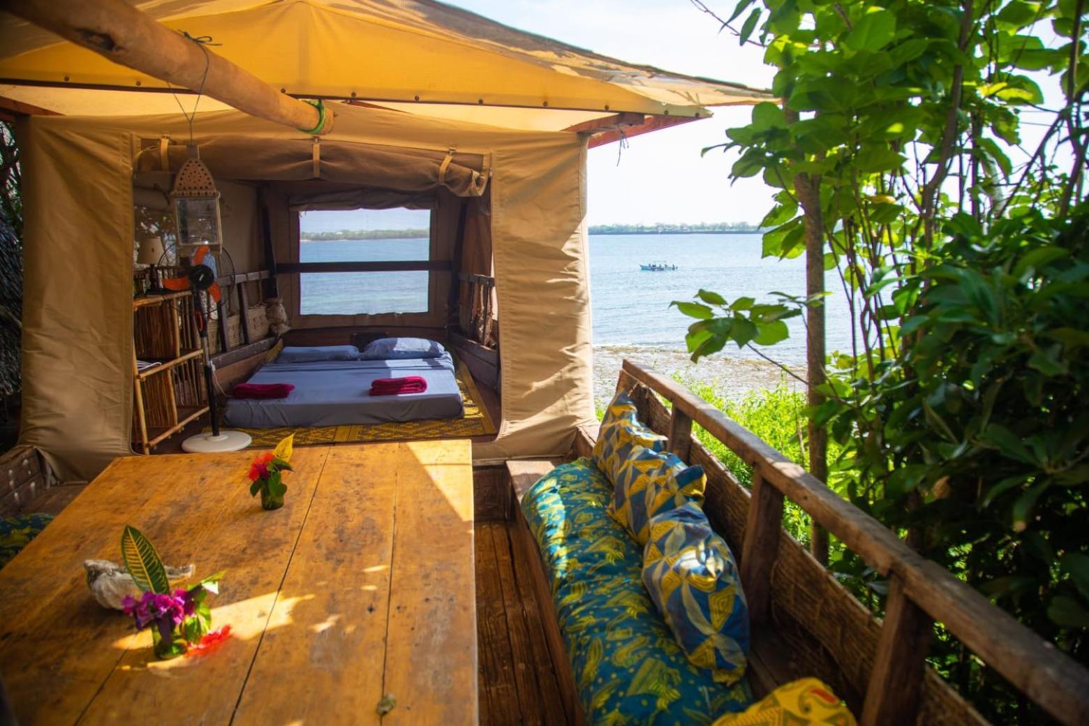Firefly Eco Retreat Villa Shimoni ภายนอก รูปภาพ