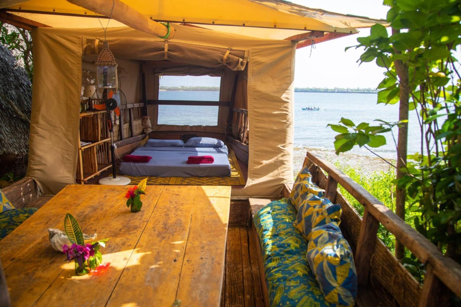 Firefly Eco Retreat Villa Shimoni ภายนอก รูปภาพ