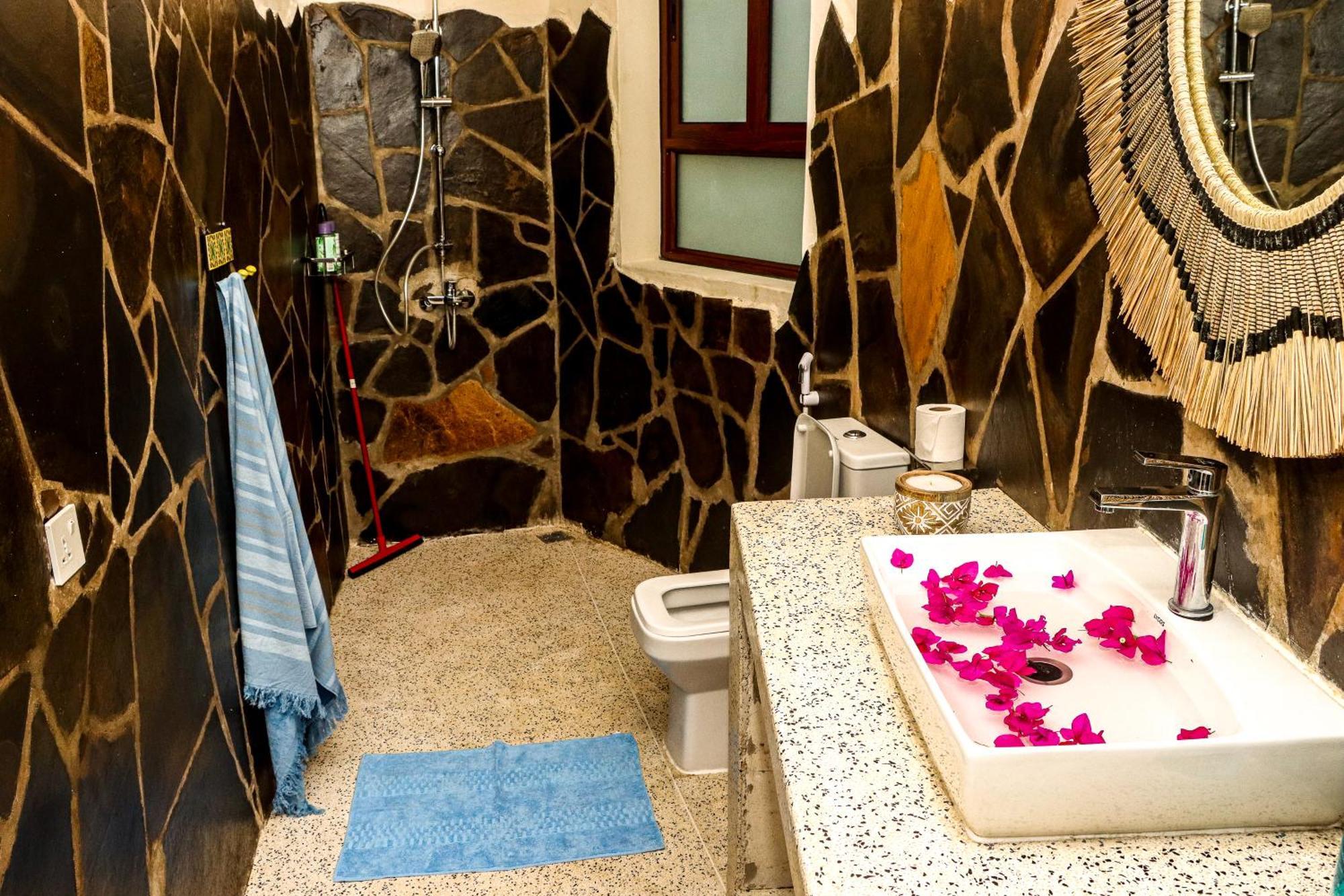 Firefly Eco Retreat Villa Shimoni ภายนอก รูปภาพ