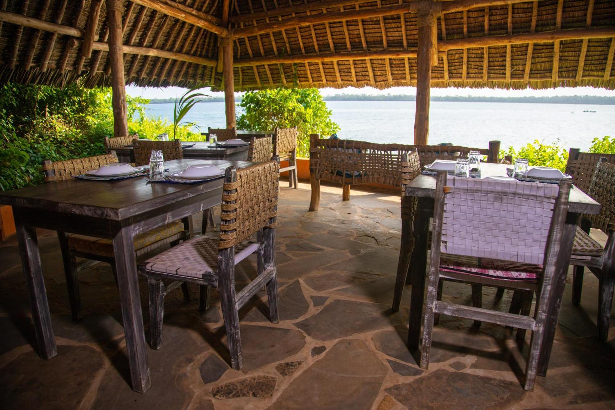 Firefly Eco Retreat Villa Shimoni ภายนอก รูปภาพ