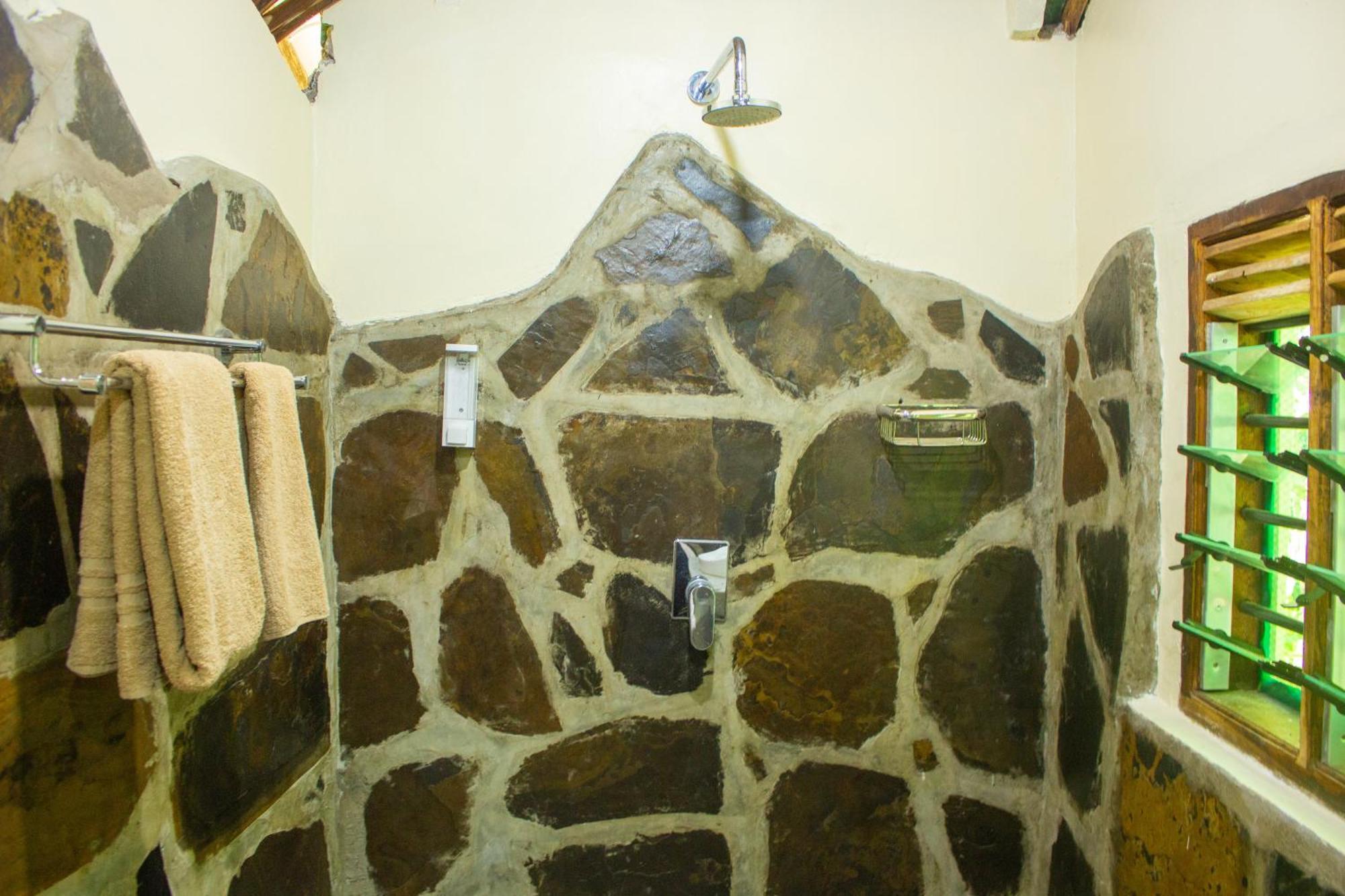 Firefly Eco Retreat Villa Shimoni ภายนอก รูปภาพ